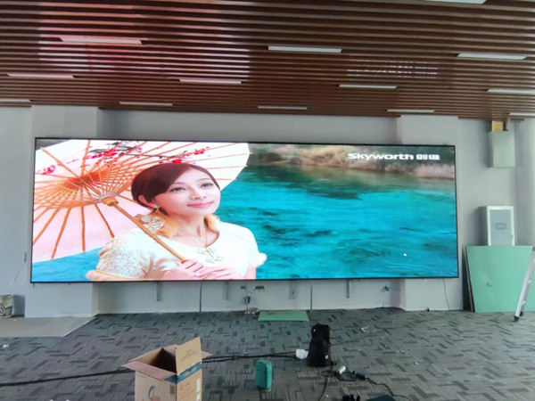 渝水P1.53led小间距屏安装案例